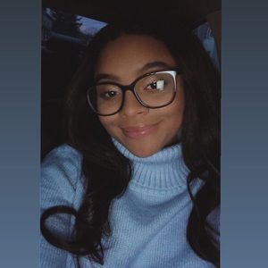 Meet your Posher, Janeida
